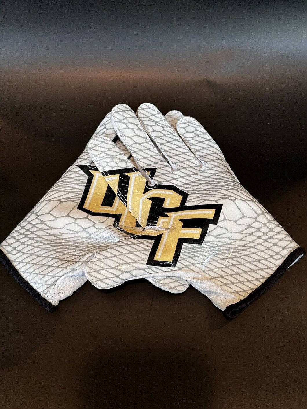 UCF Knights Game Issued / Worn Nike Vapor Knit Football Gloves - Size Medium